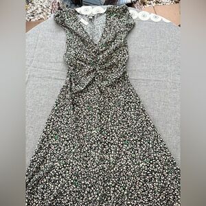 A New Day Black and Green Leaf Print Midi Dress